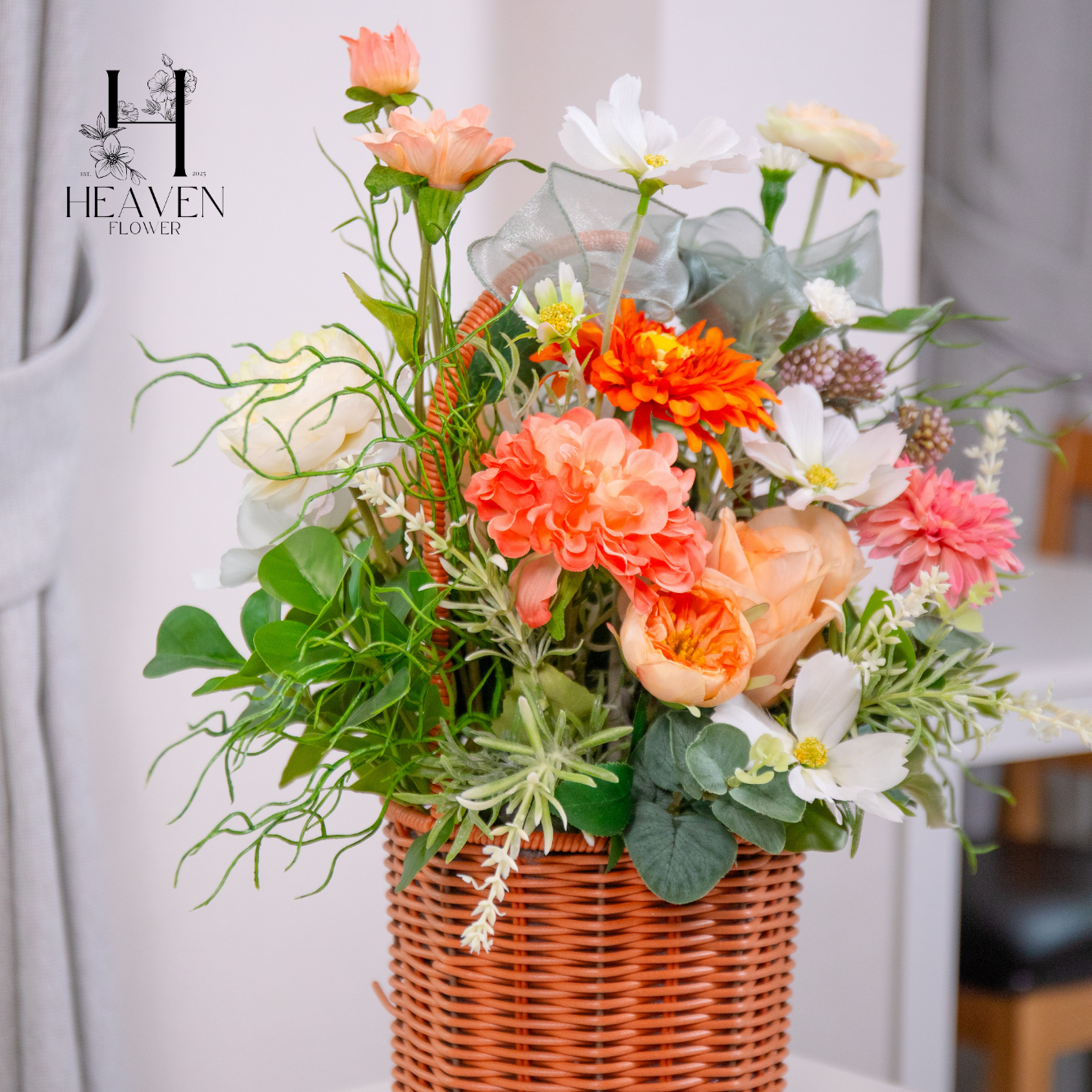 Soft pink roses arrangement